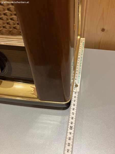 Alter Philips Röhrenradio / Vintage-Radio – funktionstüchtig
