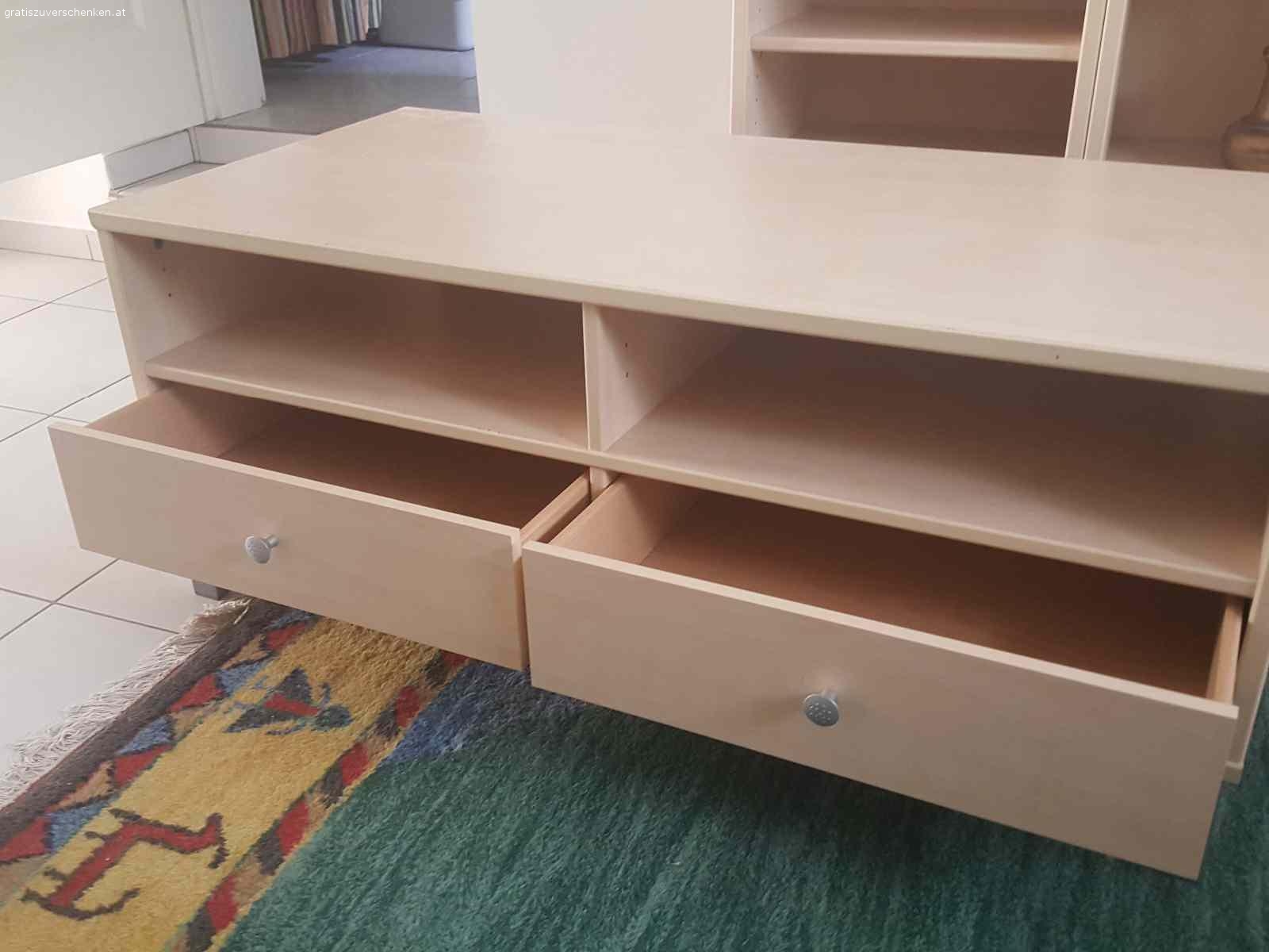 Anrichte  85 x 50 x 55. Verschenke neuwertige Anrichte 85 x 50 x 55 gegen Selbstabholung in 1180 Wien
