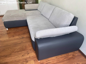 Couch. Gut erhaltene Couch für alle Lagen und die ganze Familie. Für Selbstabholer (und Selbtzerleger), nur am 13. Oktober in Wien-Favoriten