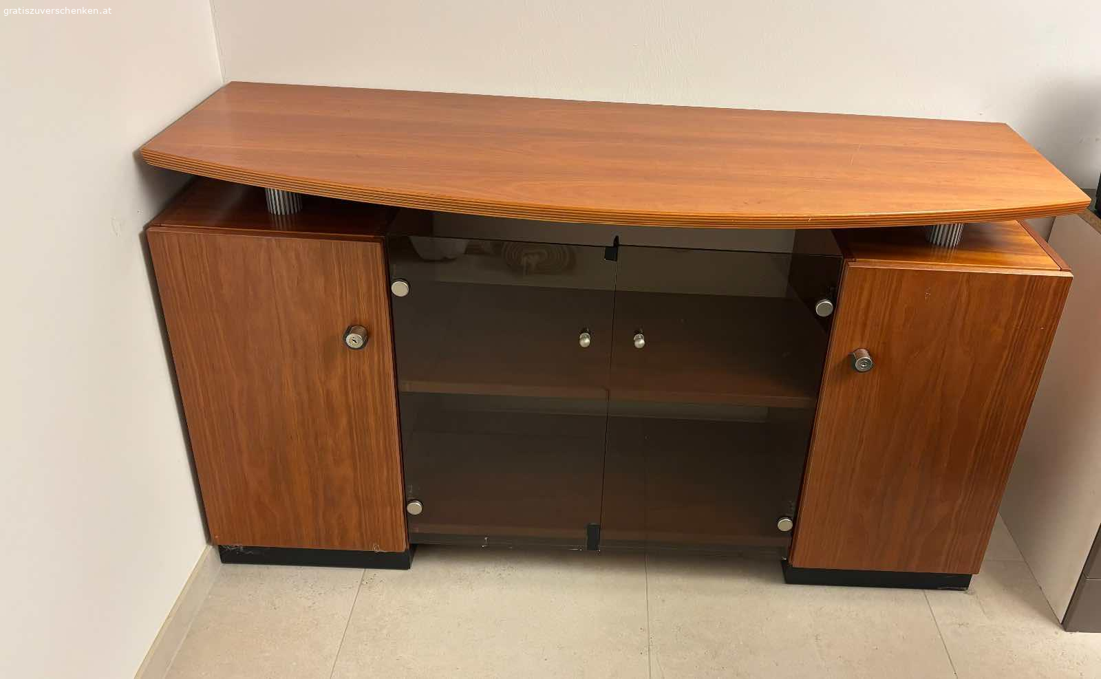 Kasten. 2 x kasten zum verschenken - abholung in langenzersdorf