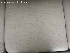 L-Couch. Schlammfarbene L-Couch zu verschenken.
Ohne Hocker (am Foto durchgestrichen).
Starke Gebrauchsspuren (Risse) obwohl sie nicht viel in Gebrauch war.
Maße:
Breite:185cm
Höhe:85cm
Tiefe:250cm
mit Bettfunktion
Selbstabholung