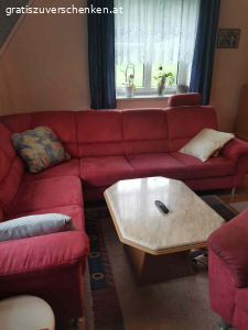 Sofa Garnitur. Verschenke Sofa Garnitur ca 250x220 mit Sessel.
Johann 0664/4857411 Steiermark