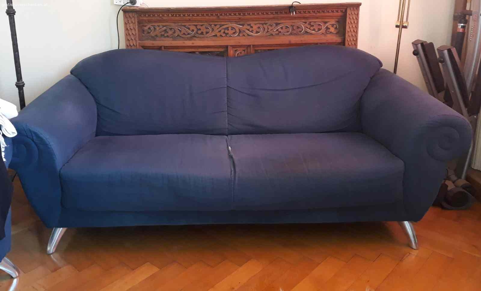 Sofa zu verschenken. Sofa zu verschenken, überzug beschädigt, Sitzqualität gut