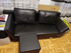 Sofa zu verschenken. Sofa schwarz Kunststoffleder mit Bettfunktion zu verschenken