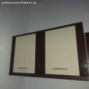 Tvboard Wohnwand. Wohnwand

Hängekasten Breite 100 cm Tiefe 37
Dekohängeregal Breite 100 cm

Tv Lowboard Breite 100 cm Tiefe 53
2 Stk

Leichte Gebrauchsspuren, auf der Glanzfolie bzw. Frontseite

Nur Selbstabholung möglich in Mödling 
Wird nicht zerlegt
Lg