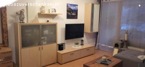 Wohnwand. Wohnwand gegen selbstabholung zu verschenken.