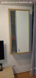 Wohnwand. Wohnwand gegen selbstabholung zu verschenken.