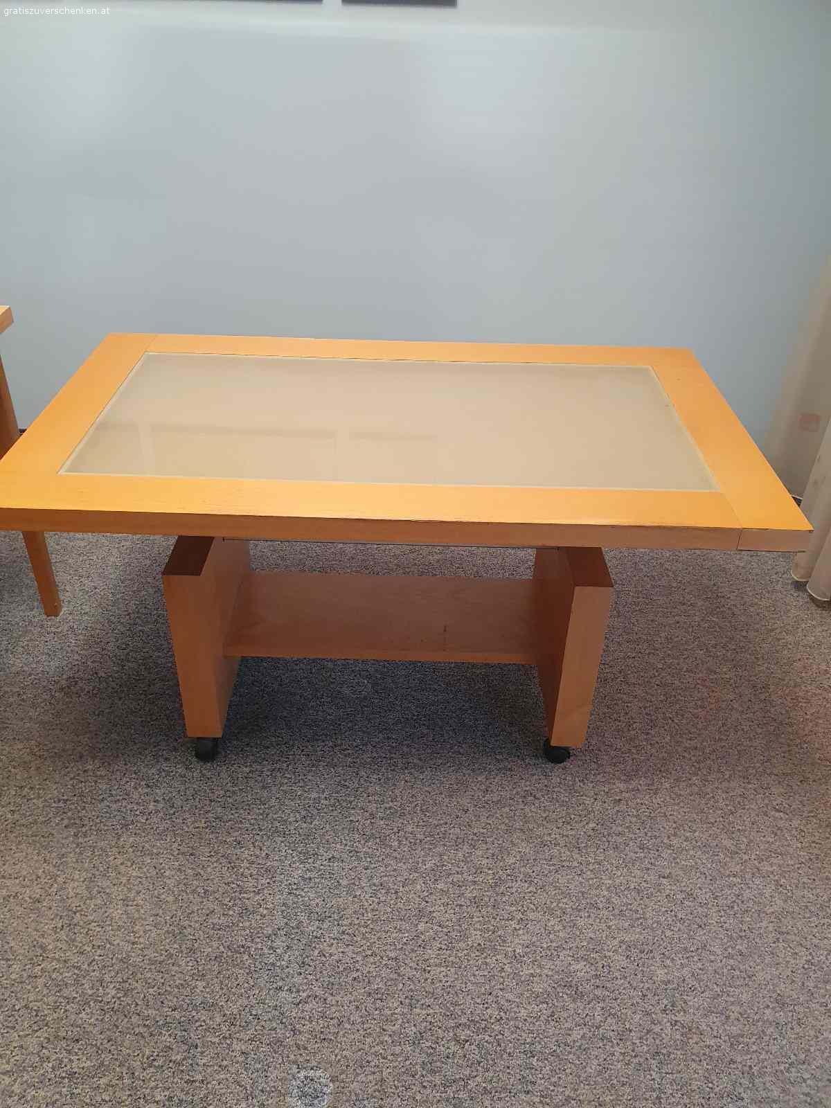 Wohnzimmer mit Tischen. Wohnzimmerwand
Computertisch
Esstisch Holz Höhe verstellbar
Klapptisch und Luster